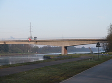 Brug van Stelen over het Albertkanaal