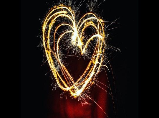 Vuurwerk in de vorm van een hart Vuurwerk Hartje